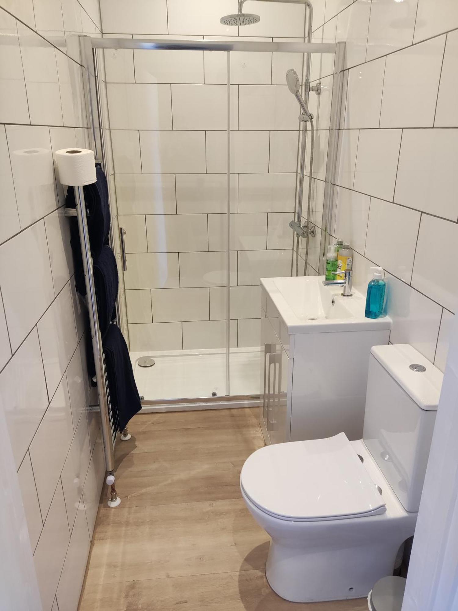 Appartamento Self Check-in Micro For Max 2 Guests In Location Rg4 With Your Own Kitchenette Bathroom Parking And Shared Garden